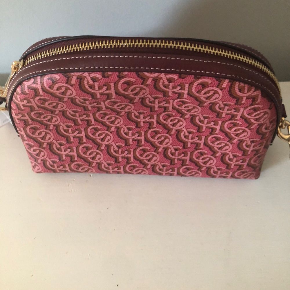 NWT. Coach crossbody bag